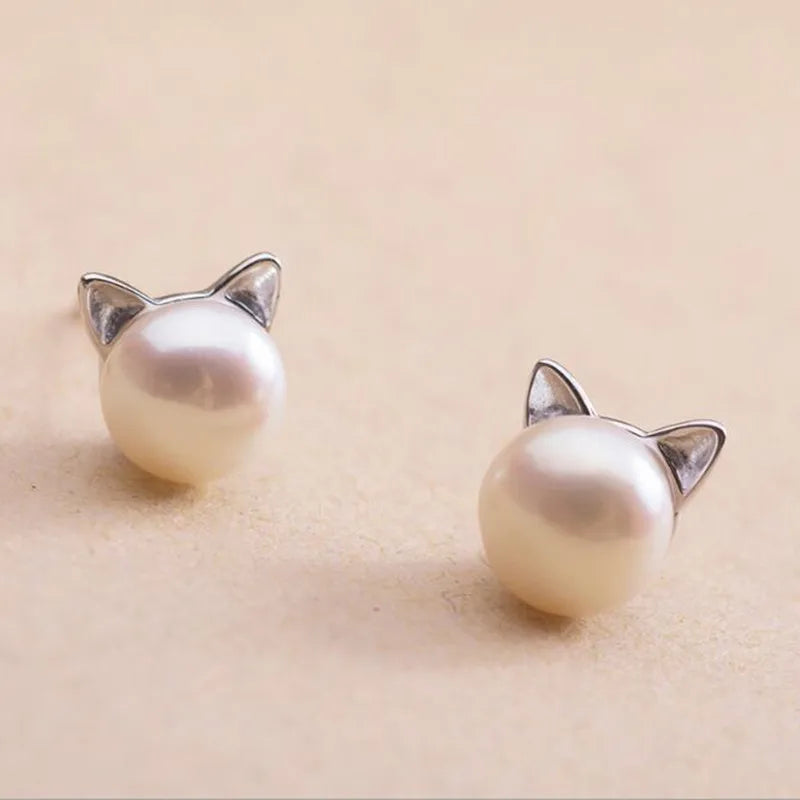 Pendientes de perla con gato en plata