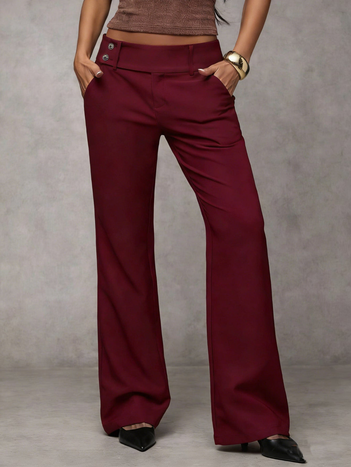 Pantalón moderno de cintura alta