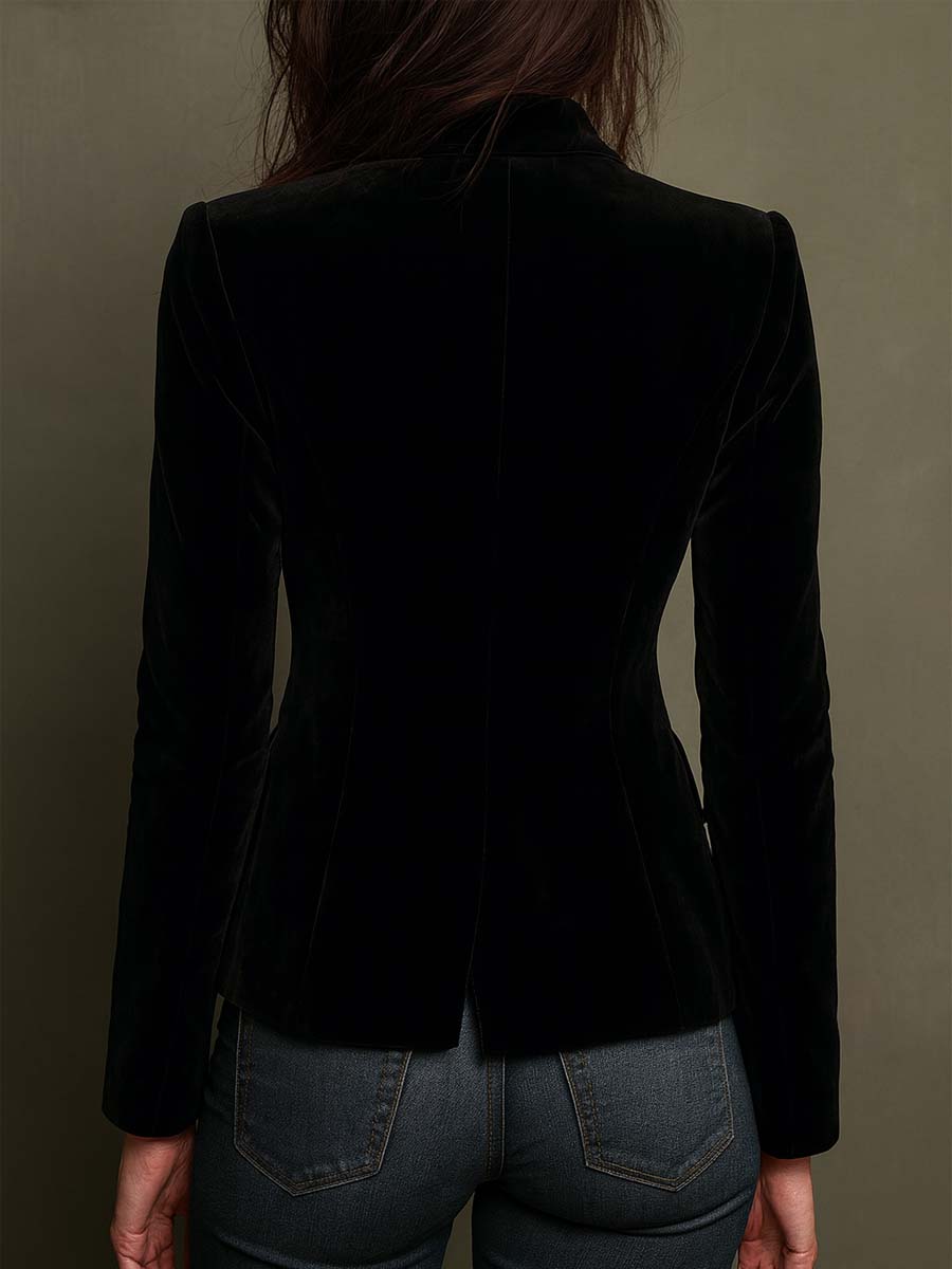Blazer sastre con bordado floral en solapas