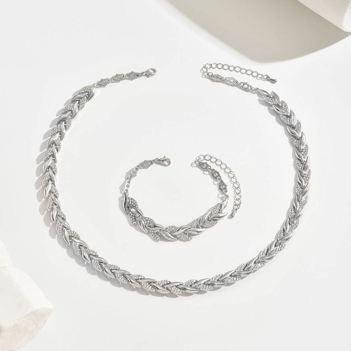 Conjunto de collar y pulsera