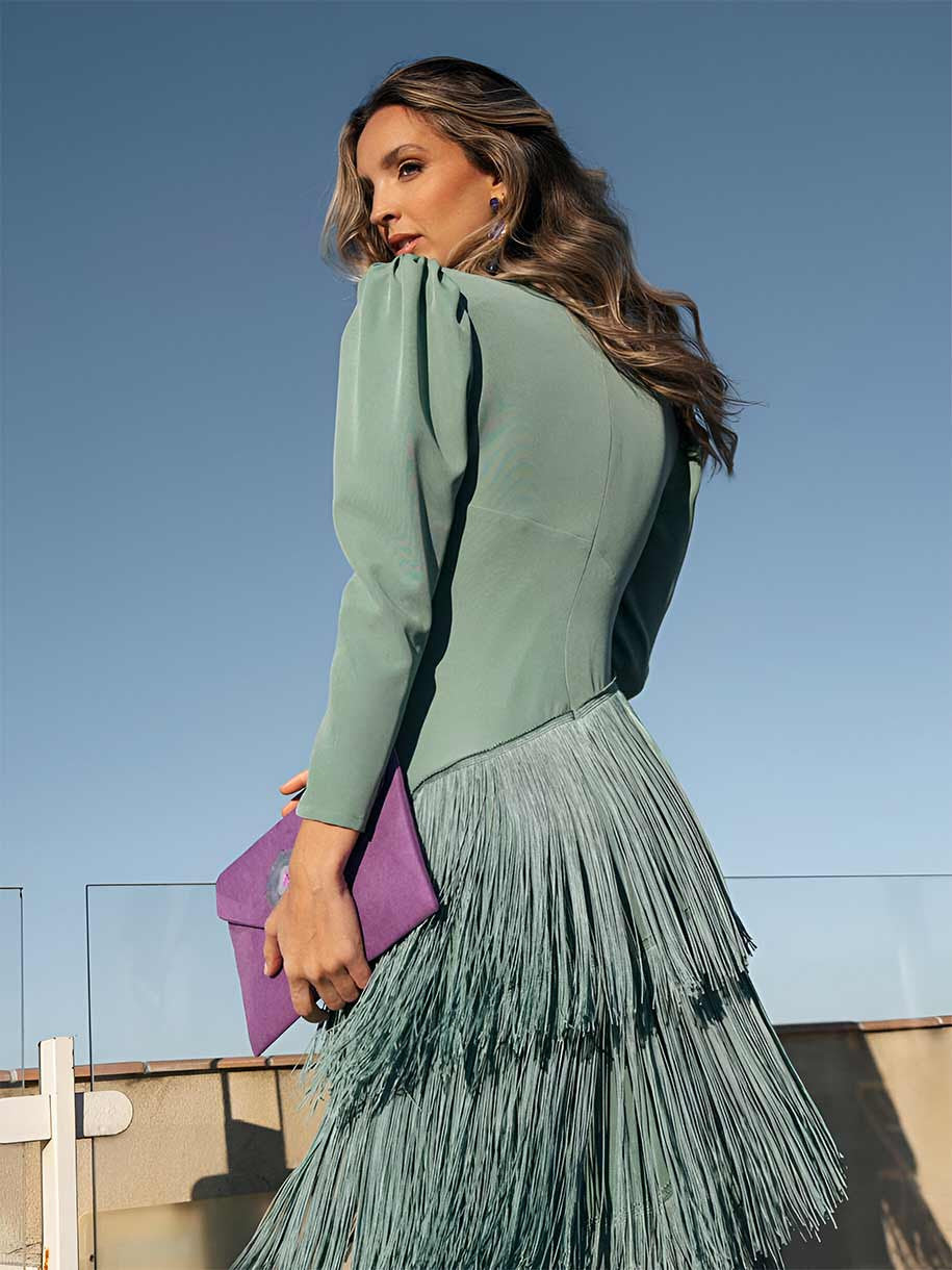 Vestido con flecos
