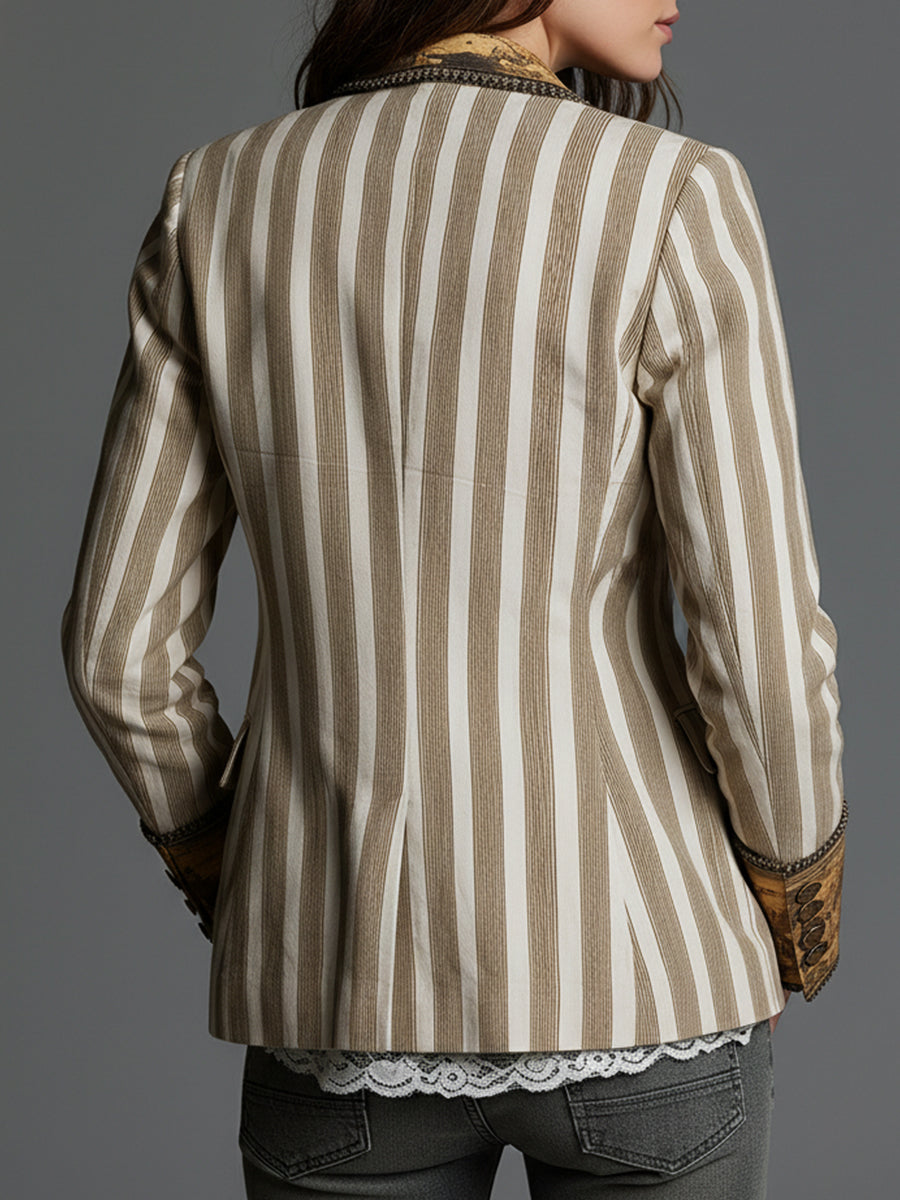Blazer de rayas con solapas estampadas