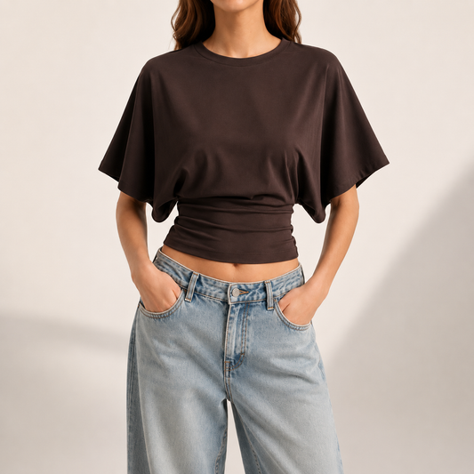 Top ajustado con mangas anchas