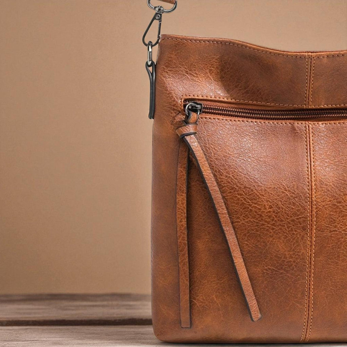 Bolsa de hombro retro cuadrada