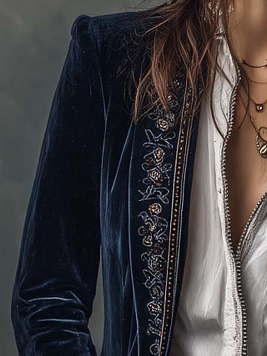 Chaqueta larga con bordado ornamental