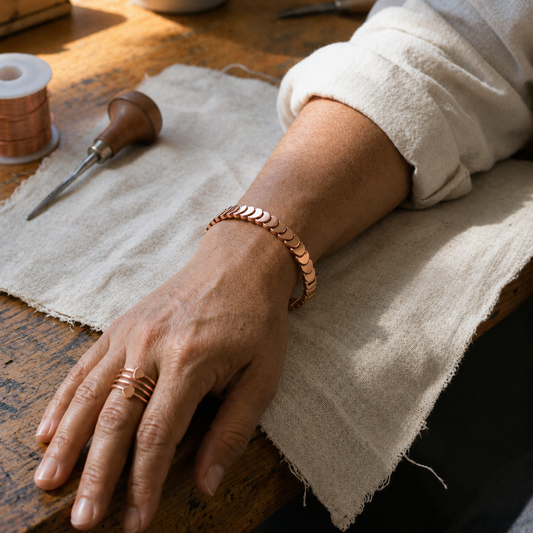Pulsera de cobre forjado con magnete