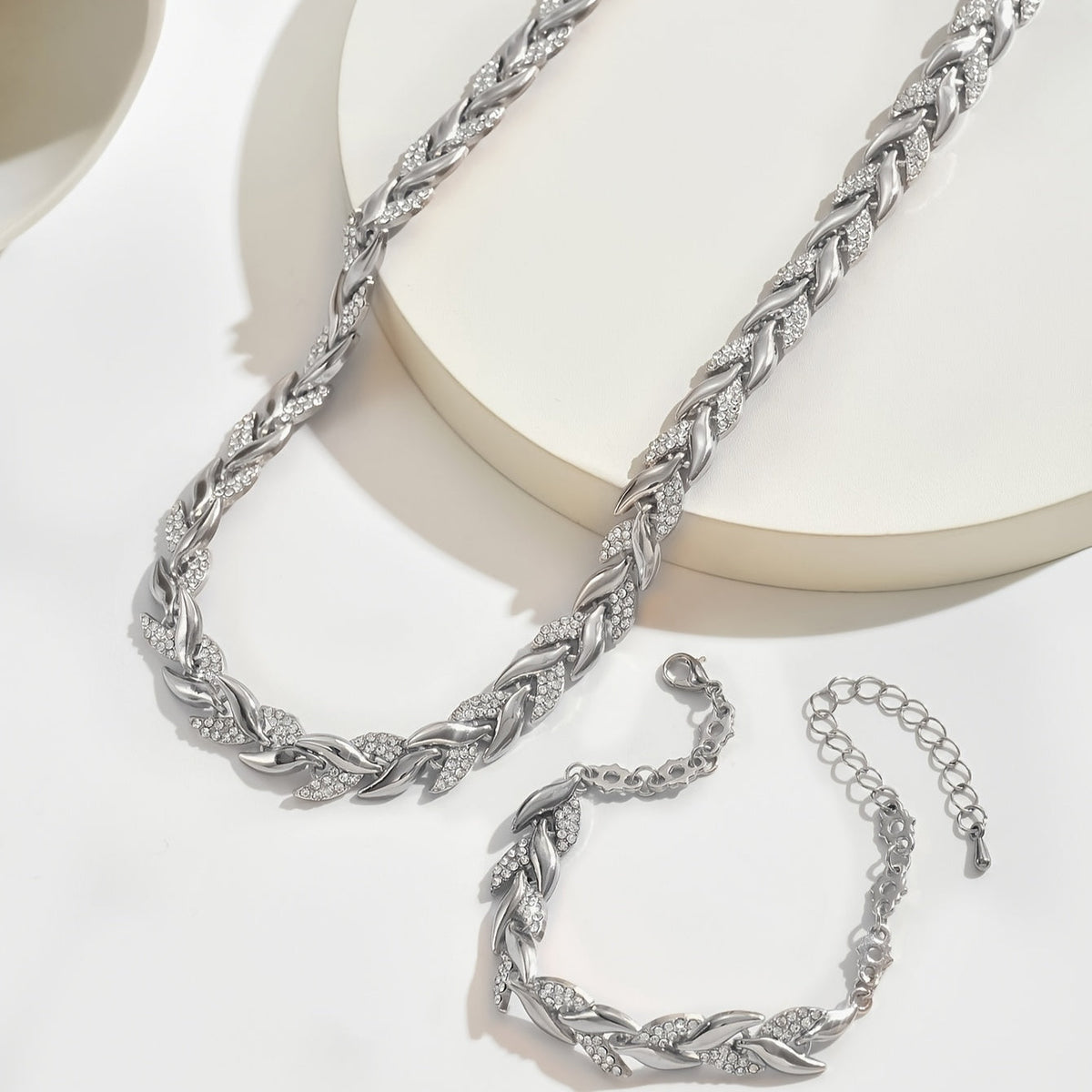 Conjunto de collar y pulsera
