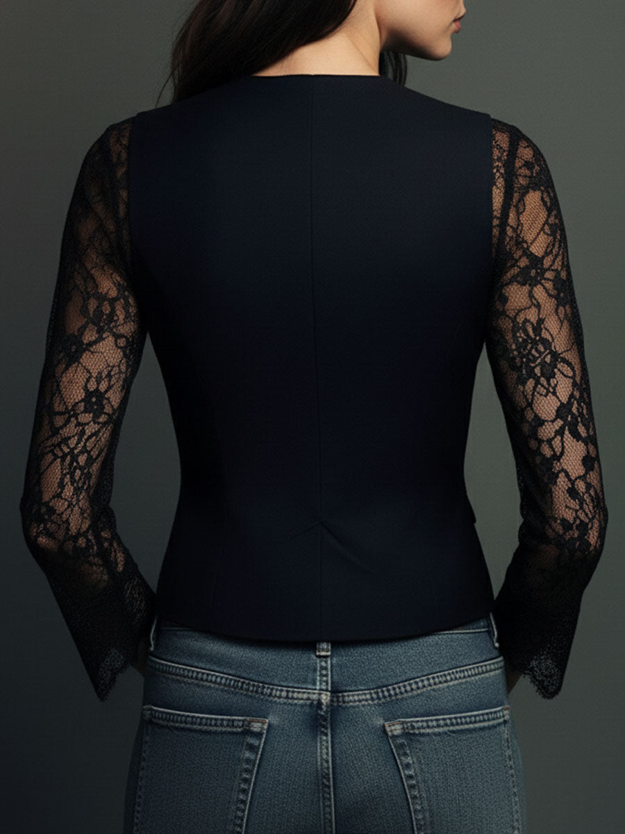 Blazer corto con mangas de encaje