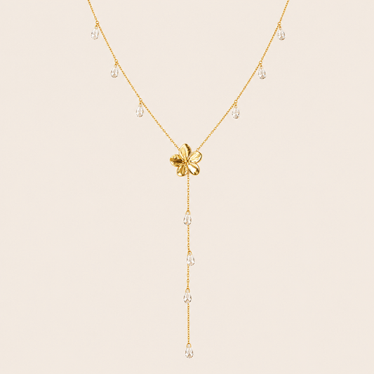 Collar dorado con circonias
