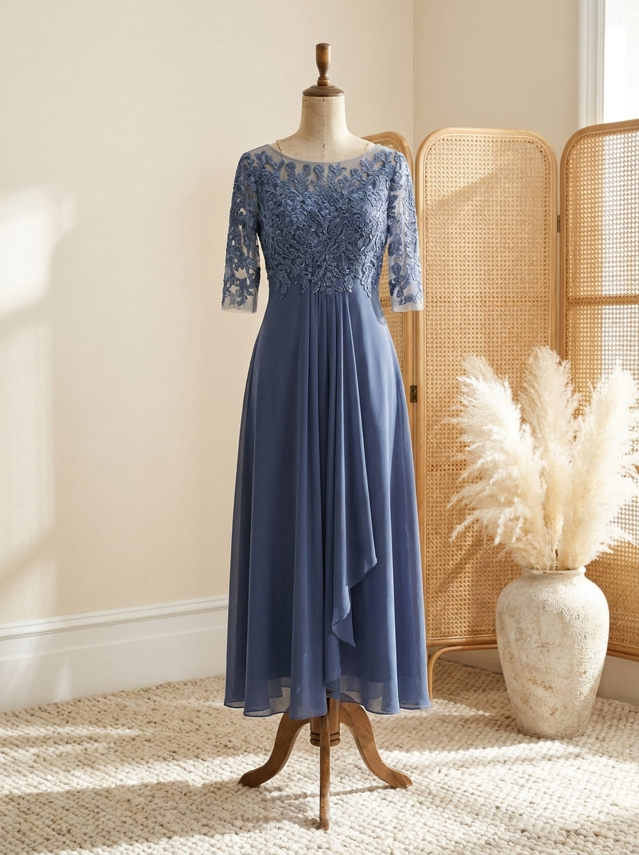 Vestido midi de encaje con drapeado