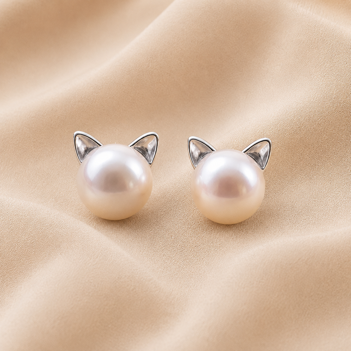 Pendientes de perla con gato en plata