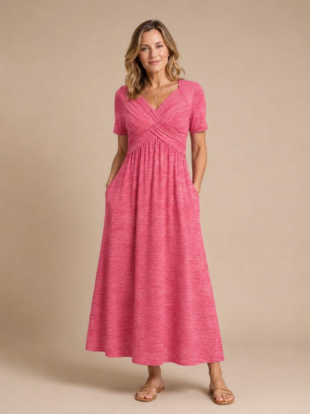 Elegante vestido midi con silueta cruzada