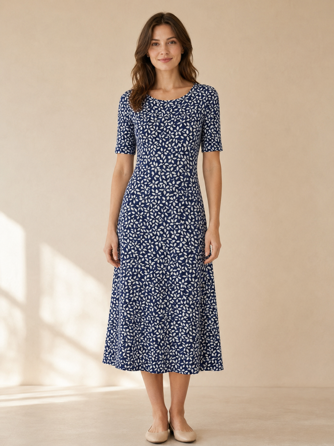 Vestido midi fluido con estampado floral