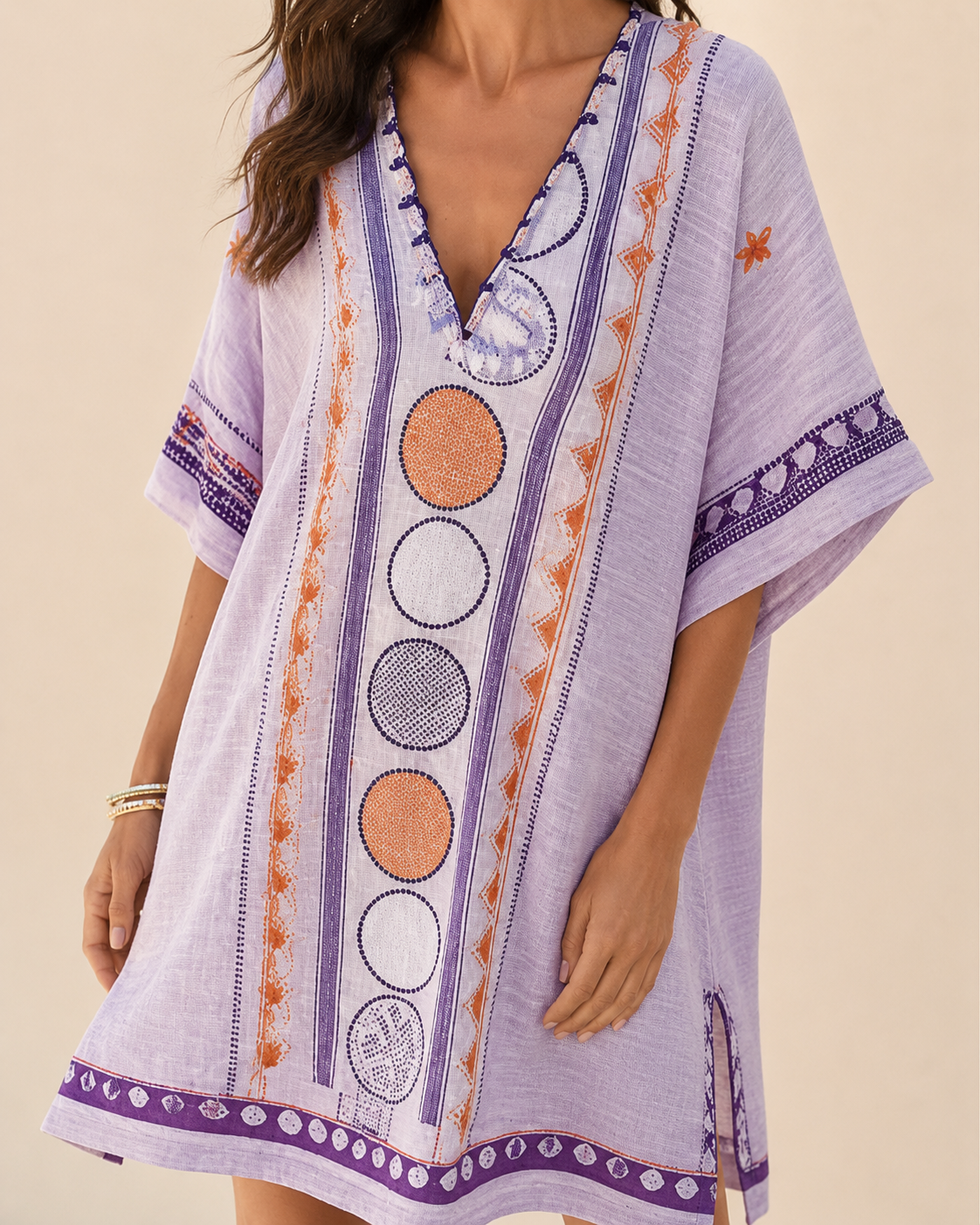 Vestido corto bordado morado