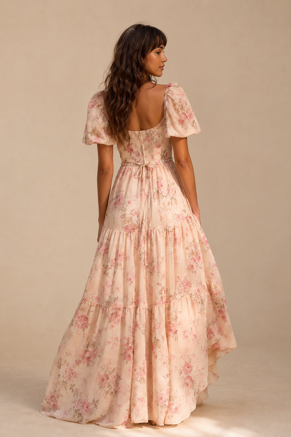 Vestido de flores con un corte delicado