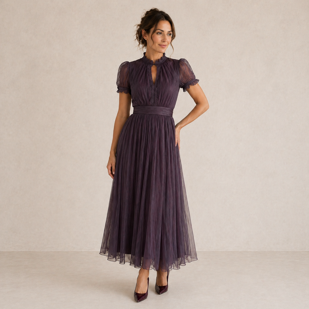 Vestido midi plisado con mangas abullonadas