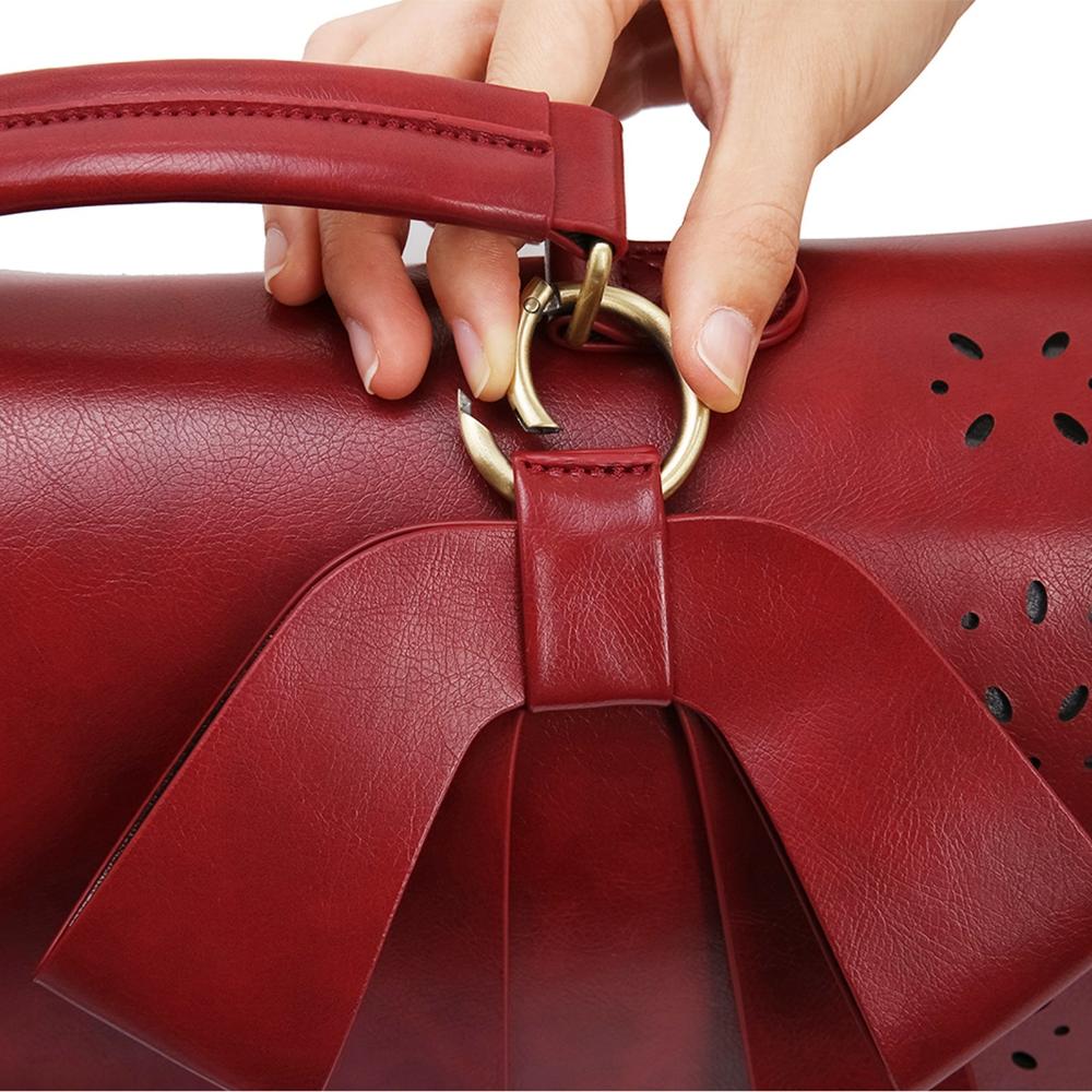 Bolsa con flores cortadas con láser