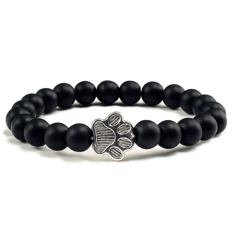 Pulsera de cuentas con encanto de pata