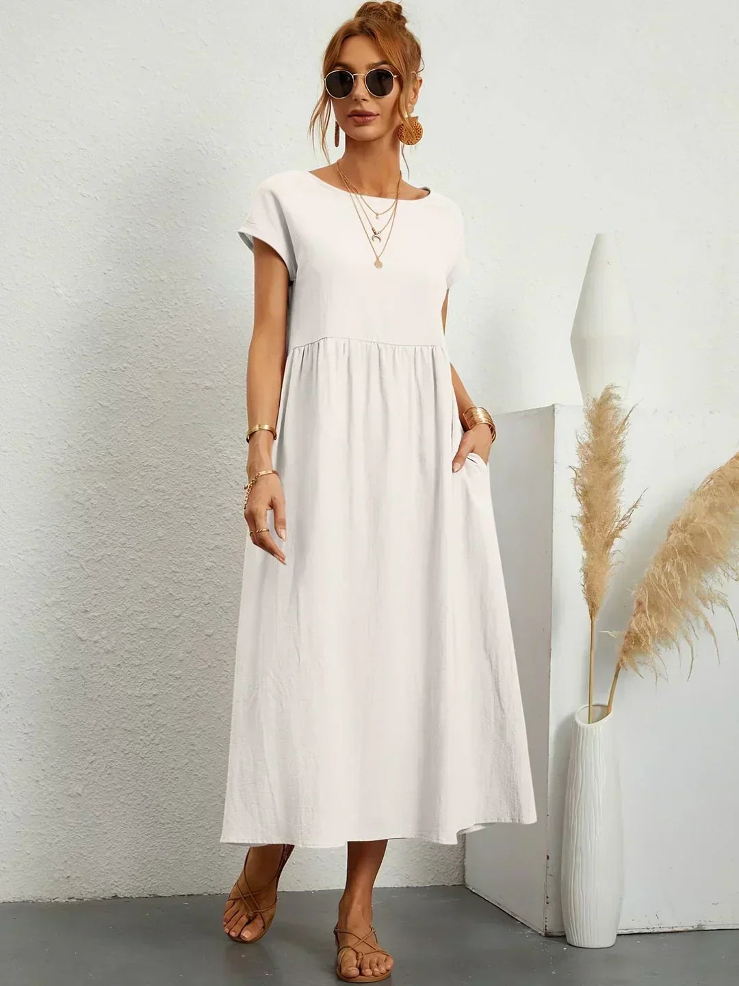 Vestido midi con falda acampanada