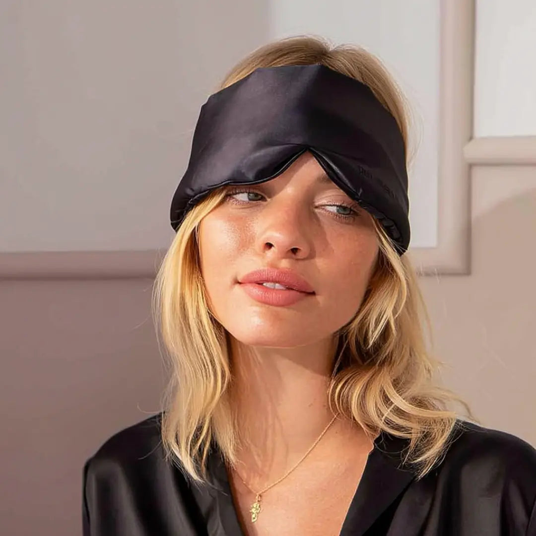 Silk Sleep Mask in Black