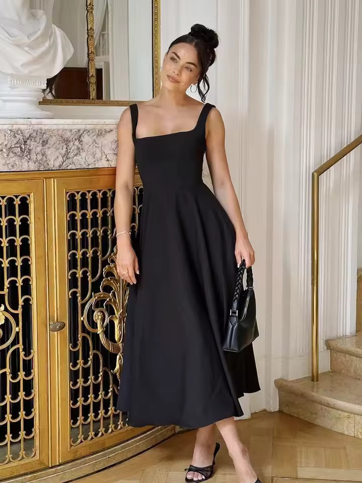Vestido midi fluido con cuello cuadrado