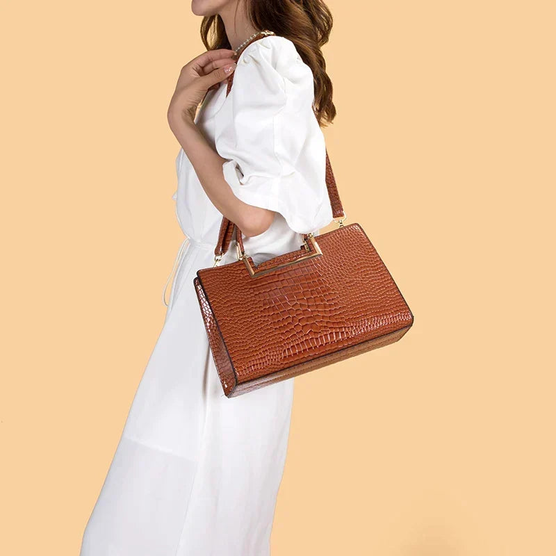 Conjunto de bolsa y cartera de piel