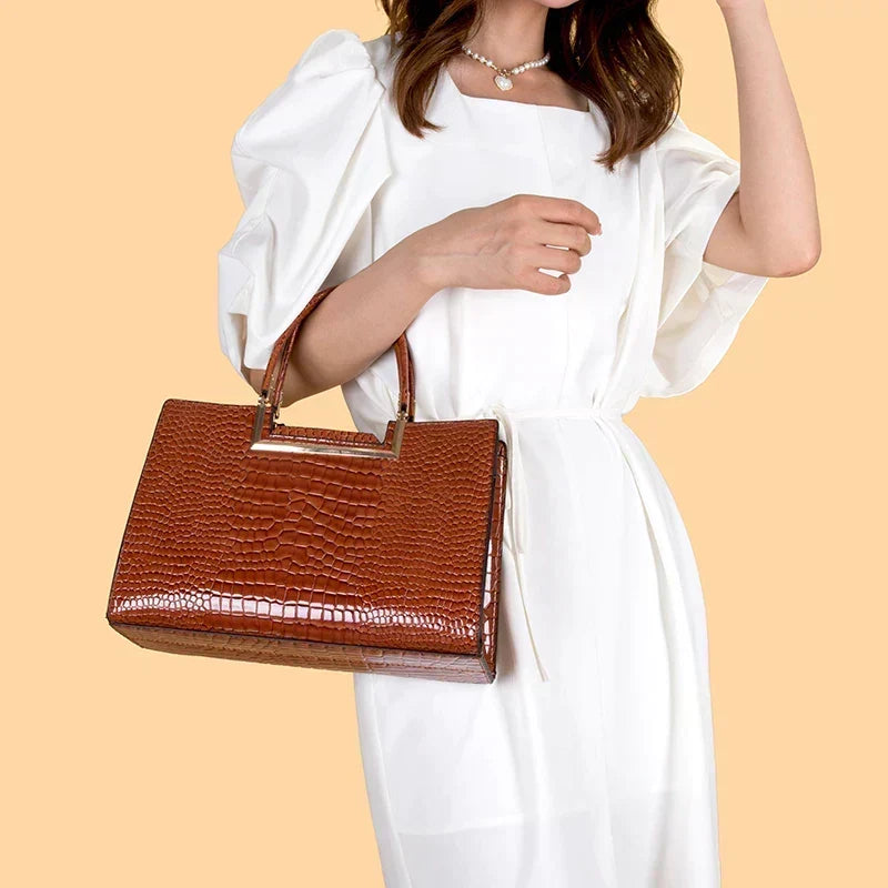 Conjunto de bolsa y cartera de piel