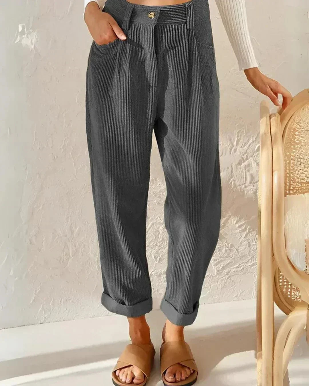 Pantalón casual atemporal