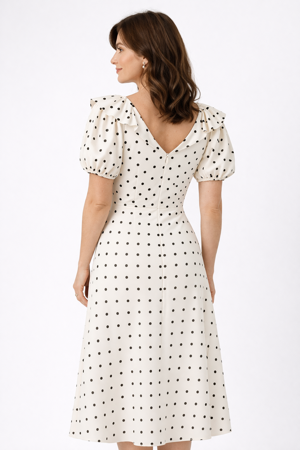 Vestido midi de lunares con volantes