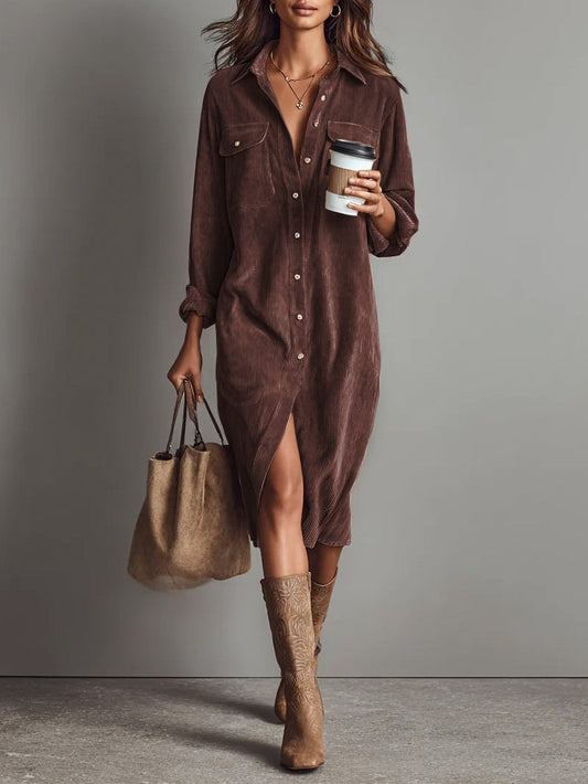 Vestido midi de pana con bolsas y botonadura