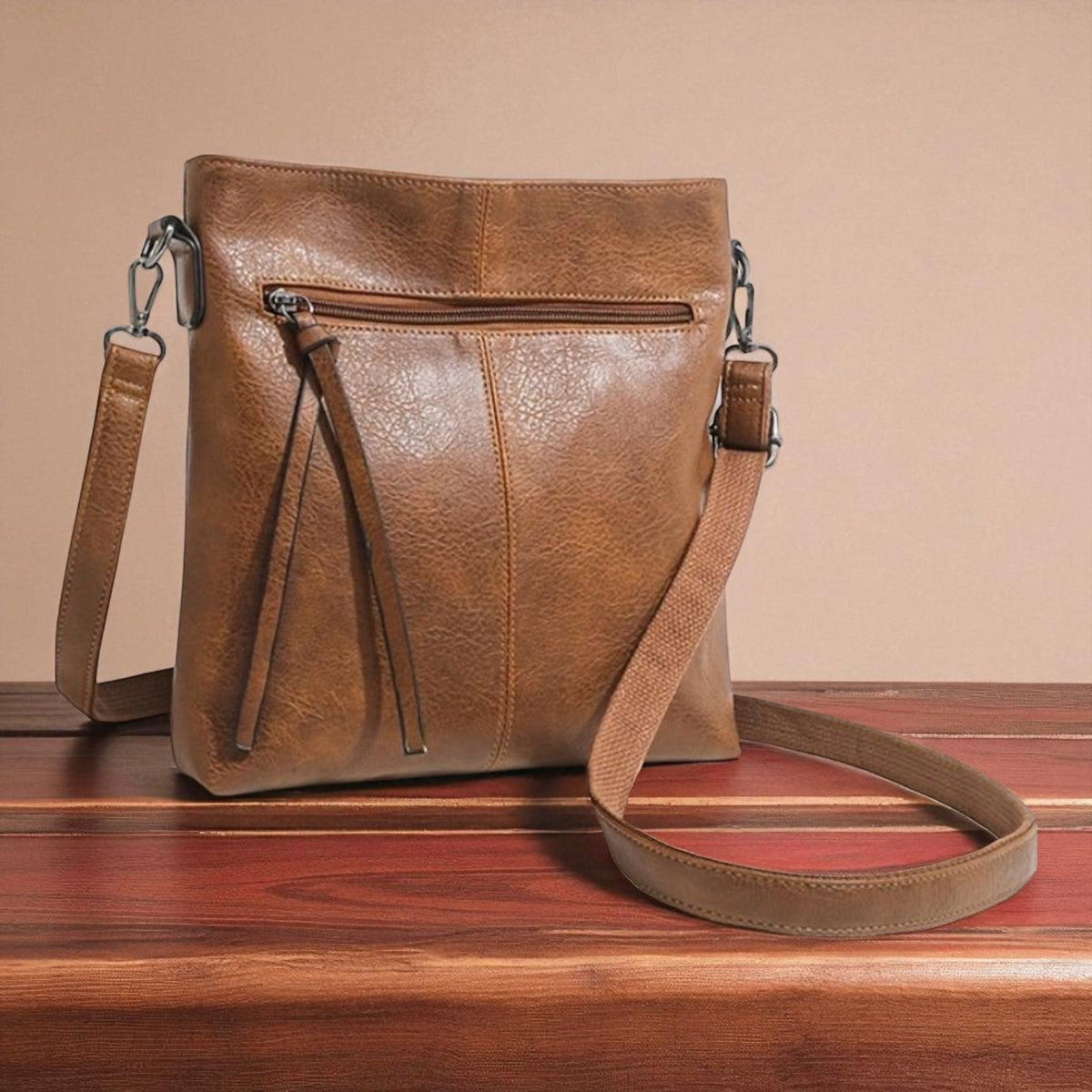 Bolsa de hombro retro cuadrada