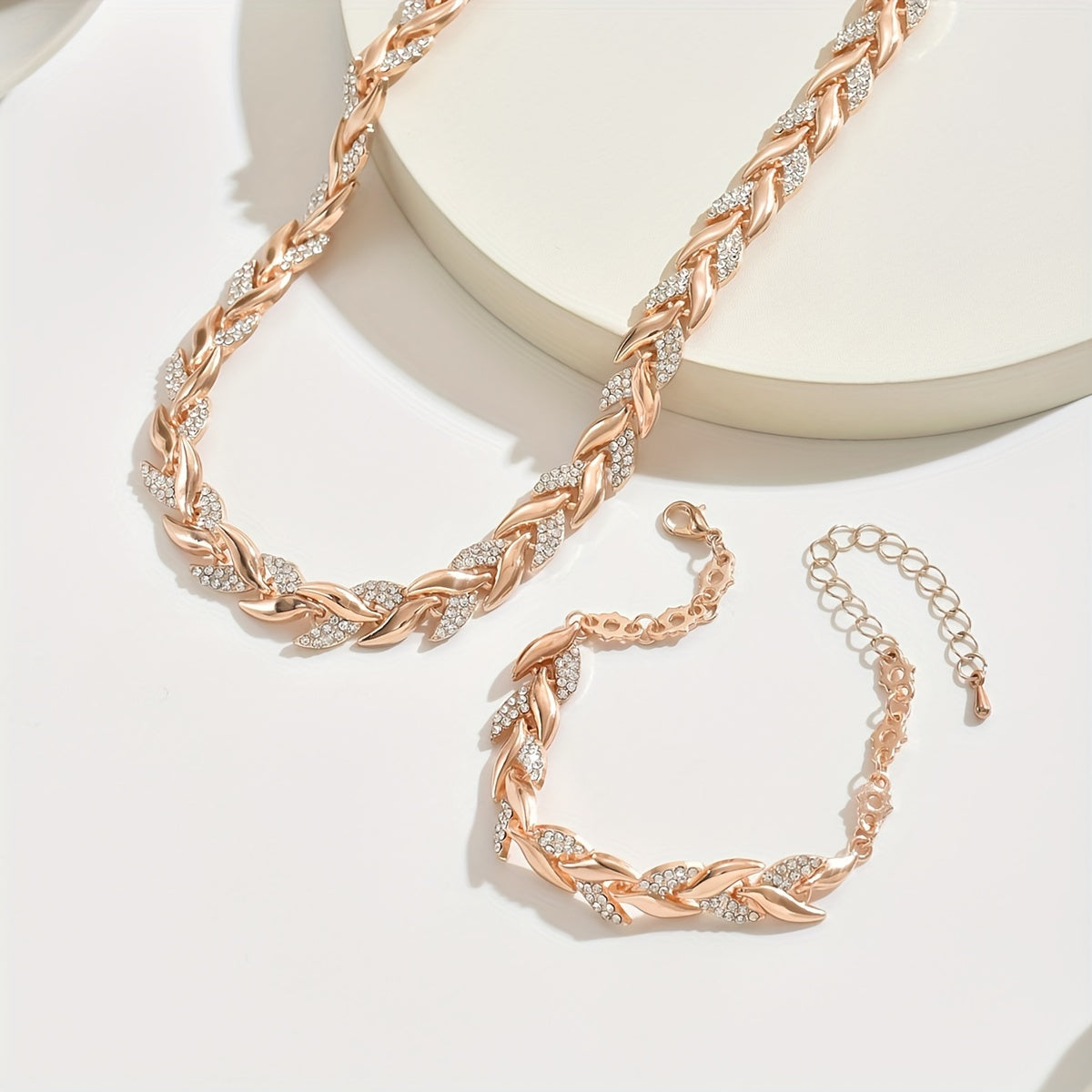 Conjunto de collar y pulsera