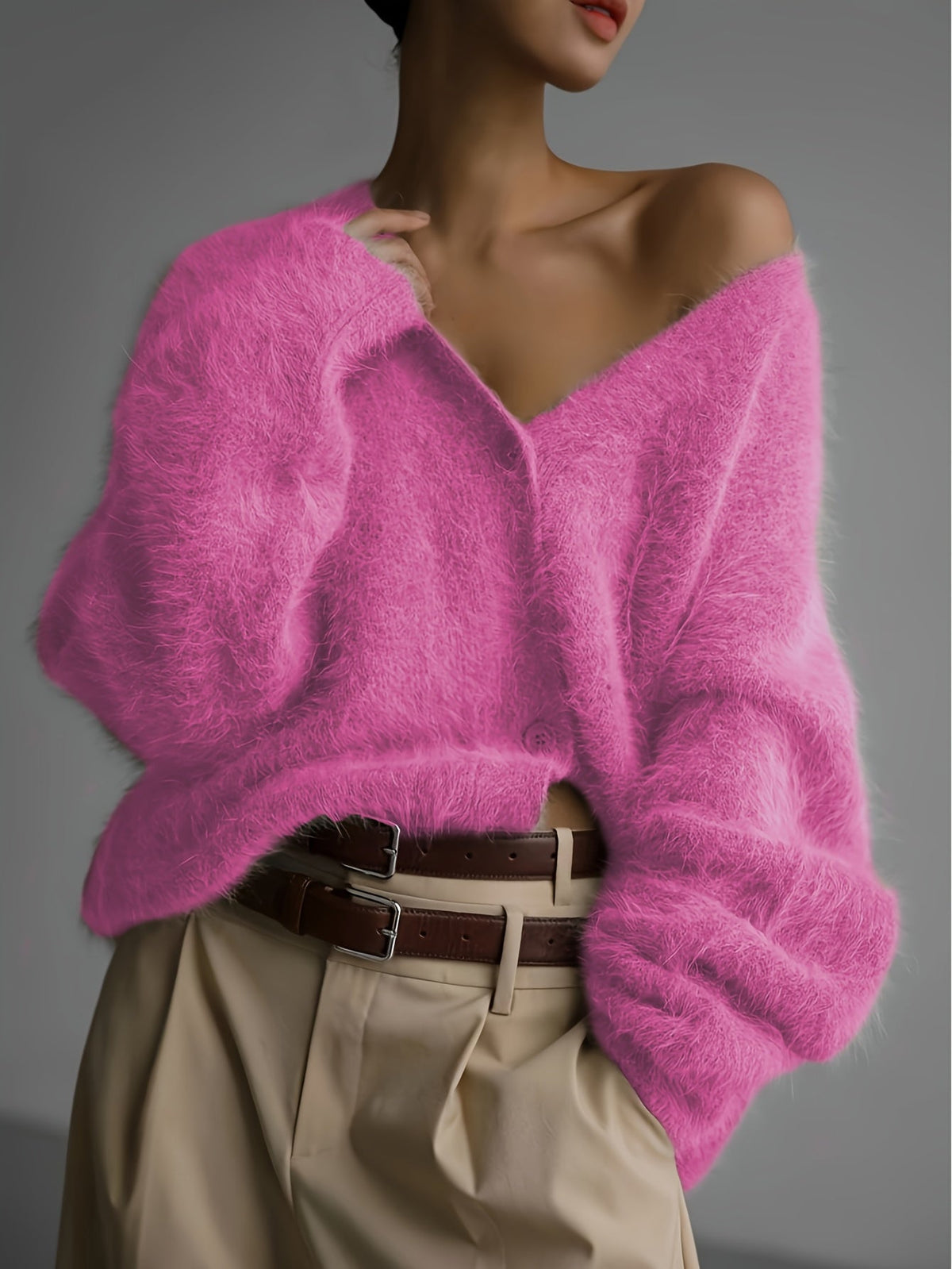 Suéter con cuello en V, gris
