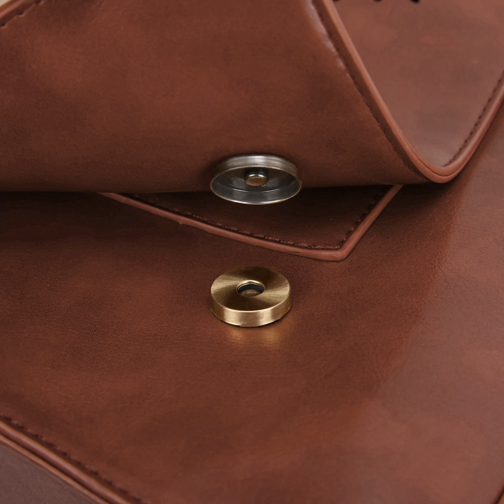 Bolsa con flores cortadas con láser