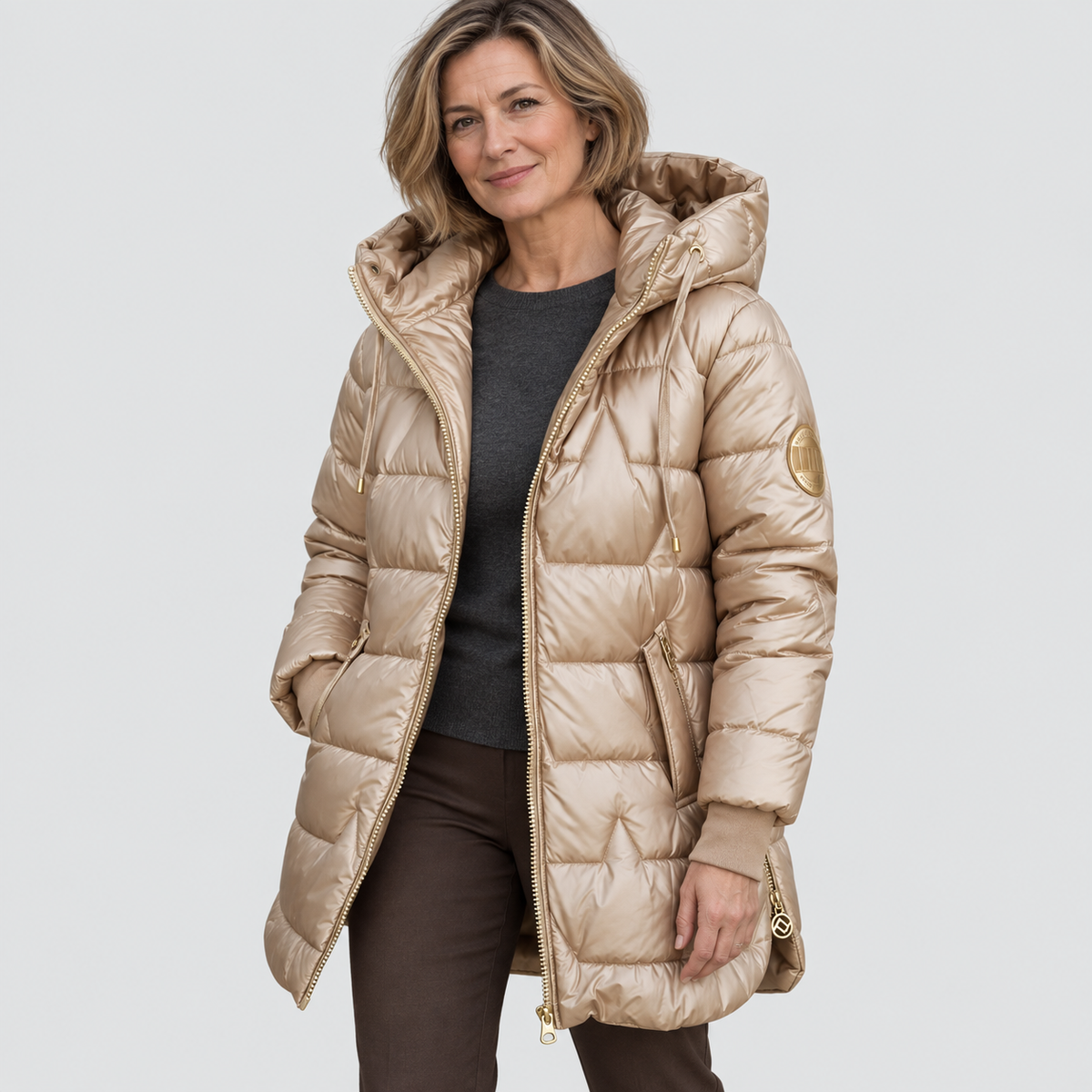 Abrigo de otoño con capucha