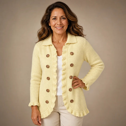 Chaqueta de punto crema con volantes