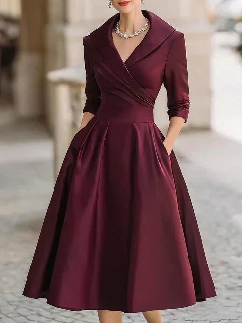 Vestido midi con cuello envolvente