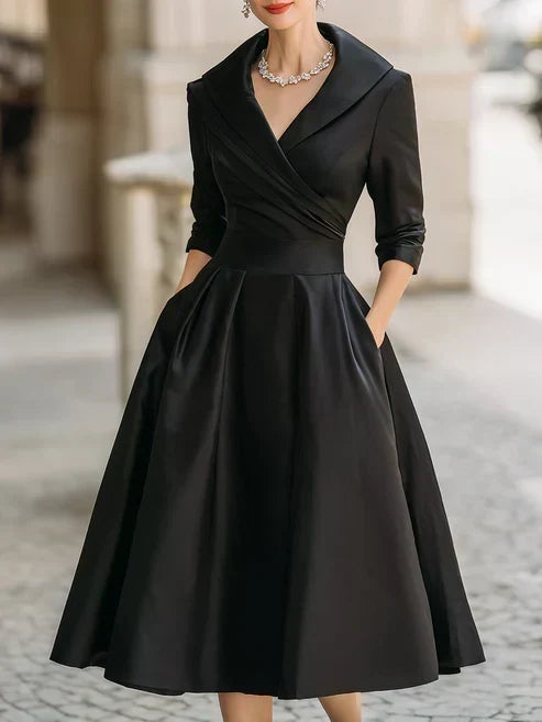 Vestido midi con cuello envolvente