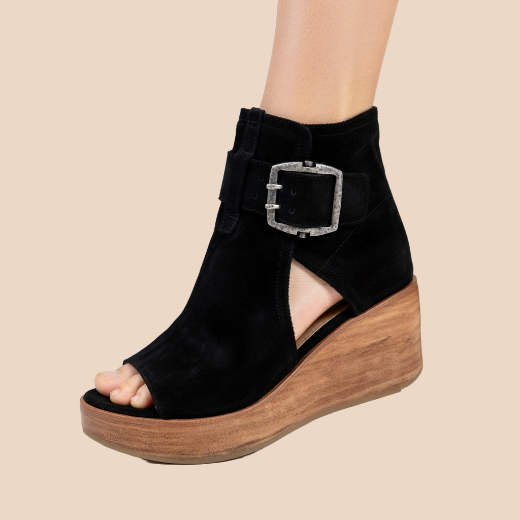 Botines con cuña y punta abierta